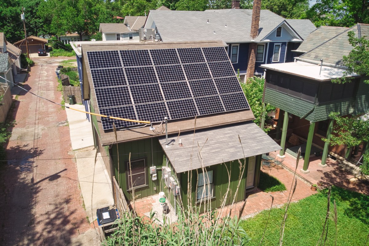 DJI_0301-web Lawrence Solar